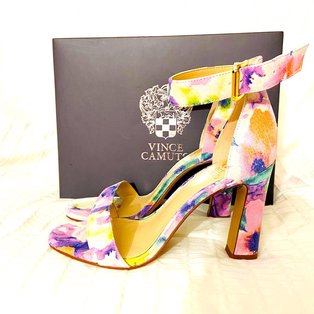 Vince Camuto pink multi drflle sandal heel